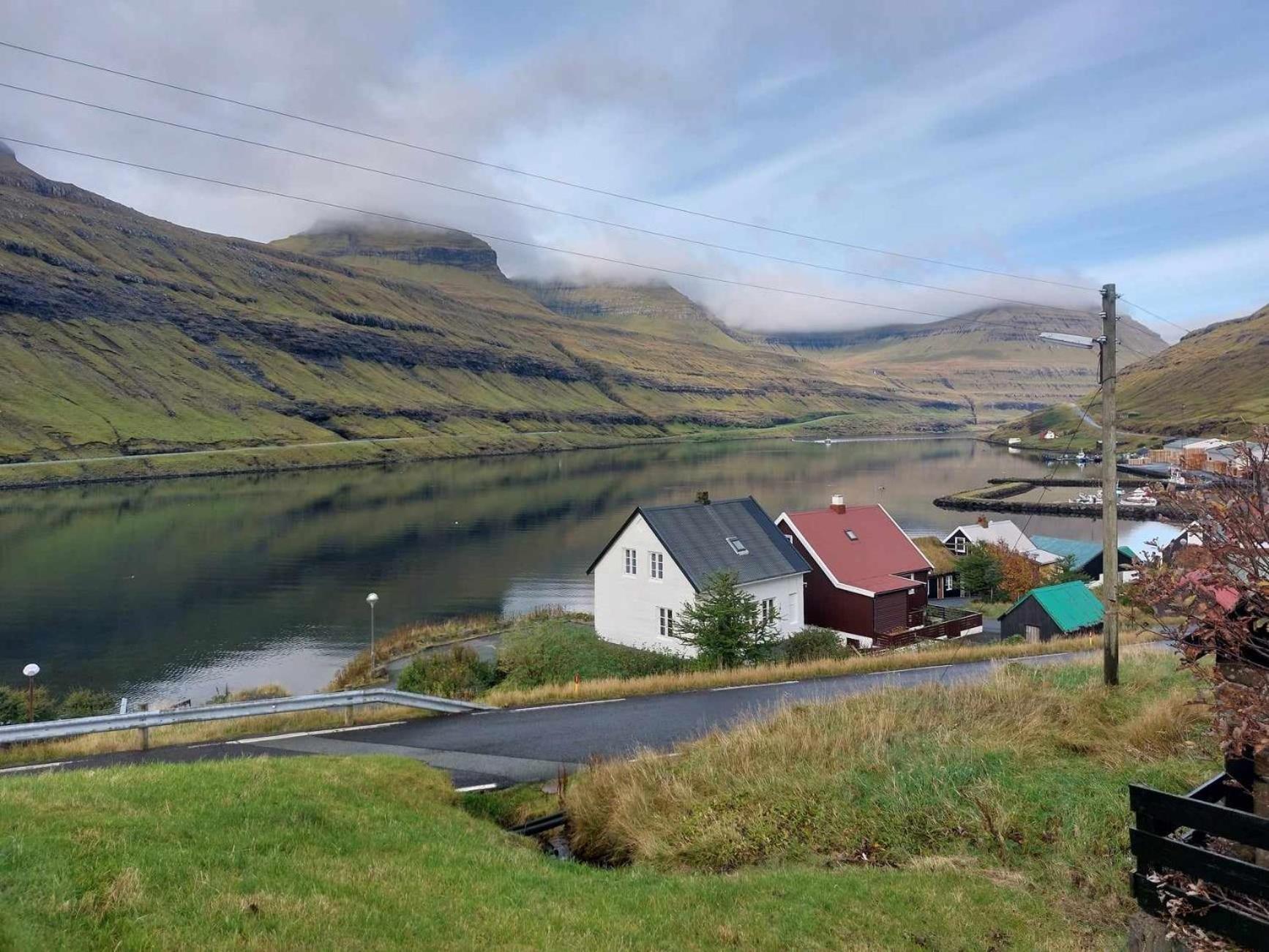 Fjord Guesthouse Funningsfjordur Экстерьер фото