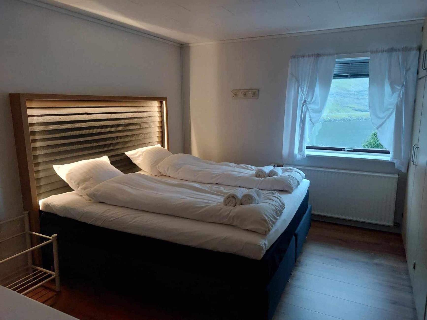Fjord Guesthouse Funningsfjordur Экстерьер фото